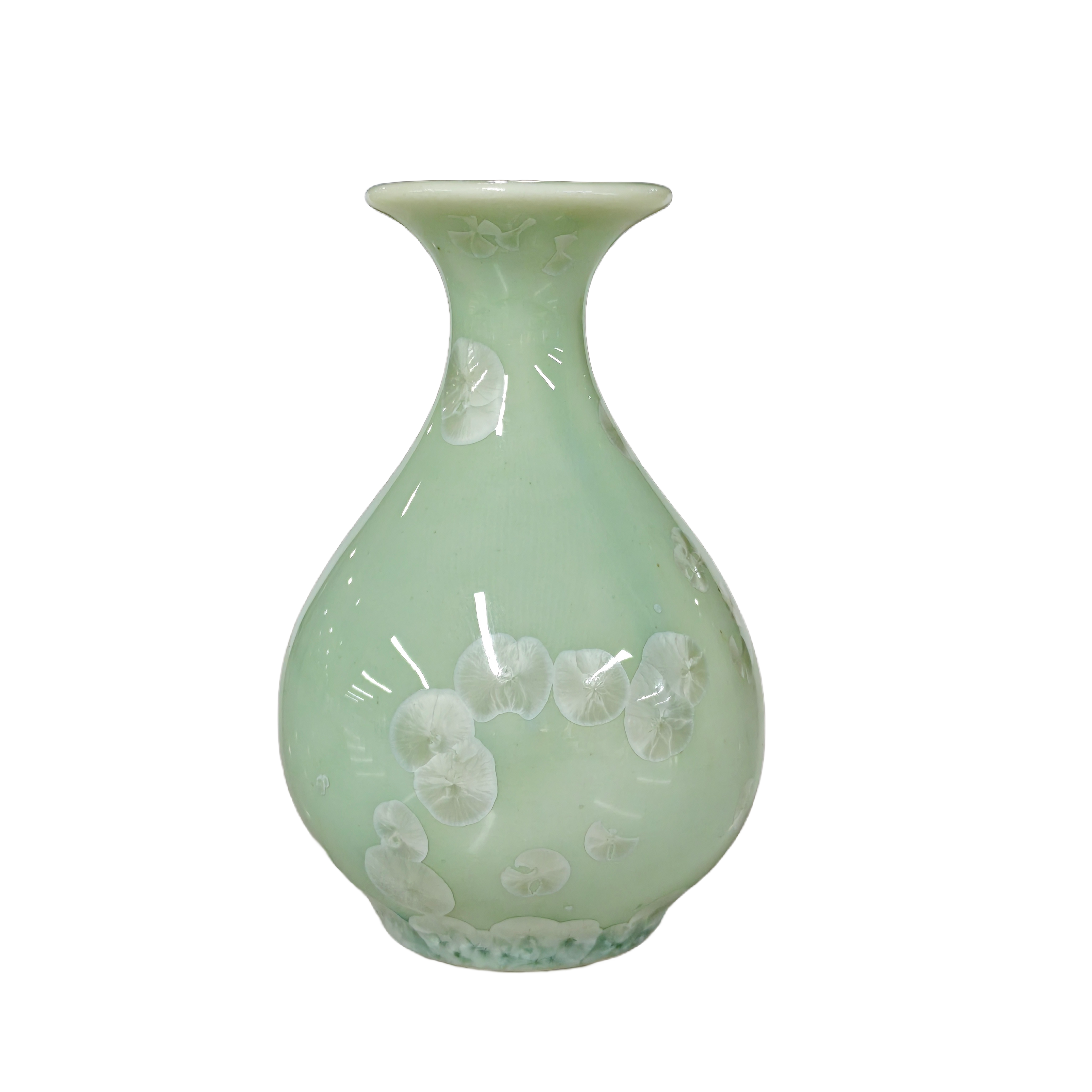 White Glaze Vase with Crackle Pattern